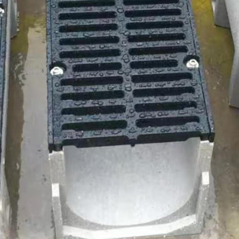 Grates Parit Tugas Berat Besi Ulet